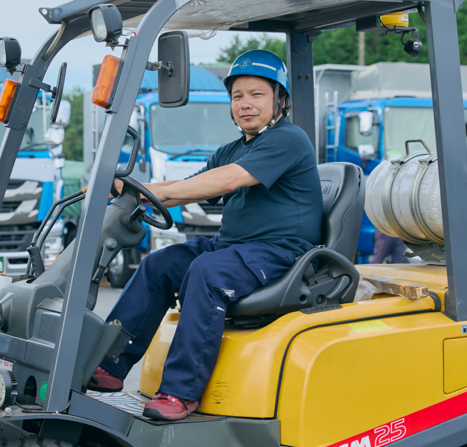 運転するドライバー