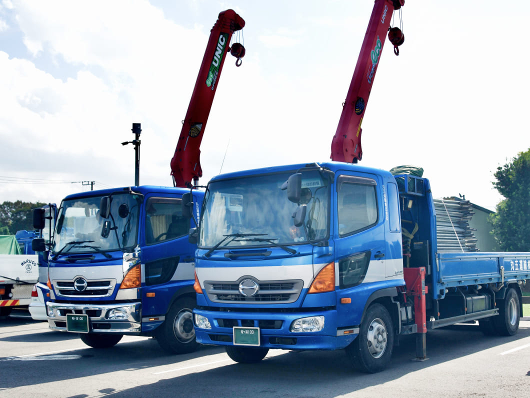 7tユニック車　2台