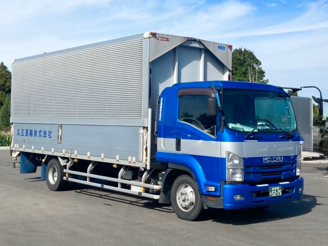 4tウイング車　1台