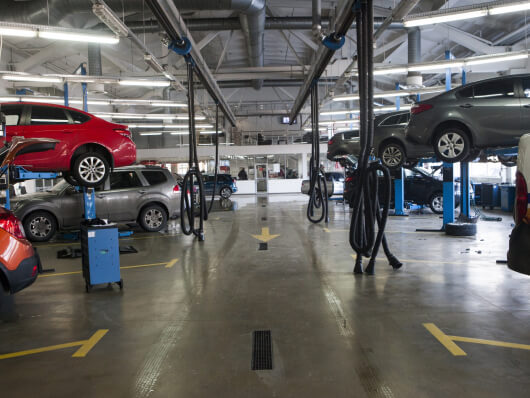 車両整備工場イメージ